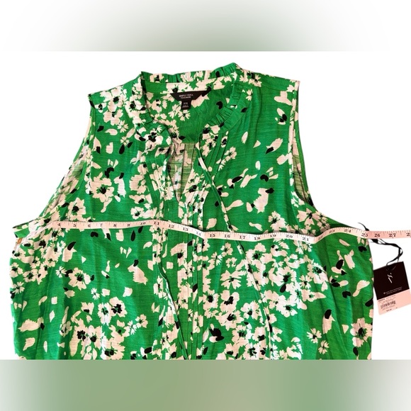 NWT Simply Vera Vera Wang Green Pleated Sleeveless Blouse Size XXL - Picture 4 of 6